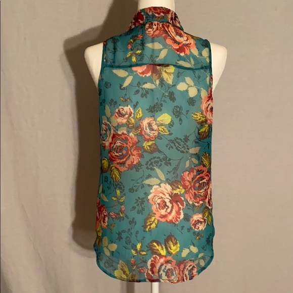 SELF ESTEEM floral sleeveless blouse - Picture 3 of 8